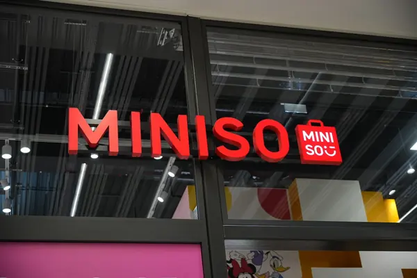 Reportage photo ouverture MINISO KING JOUET Paita Agence GBE — photo 01